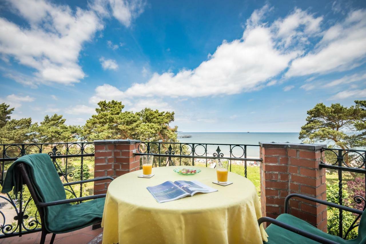 Fewo Direkt Am Strand Mit Meerblick Und Balkon,Villa Glueckspilz, Остзебад Бинц Екстериор снимка